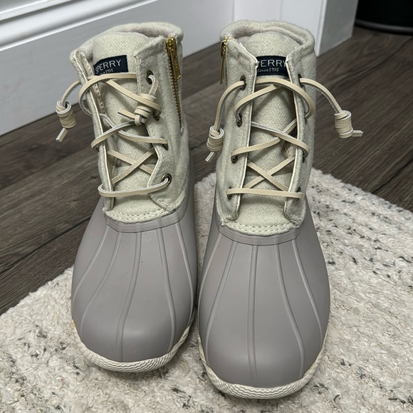 NWOT sperry boots - Picture 1 of 5
